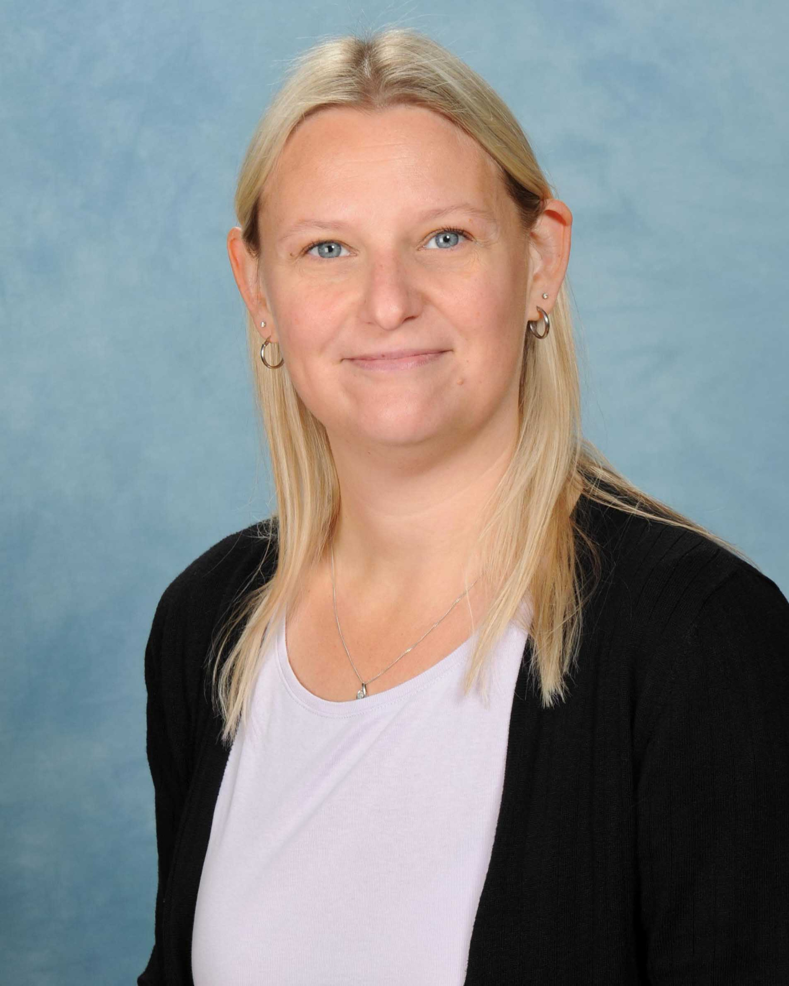 Photo of Mrs Claire Pearce