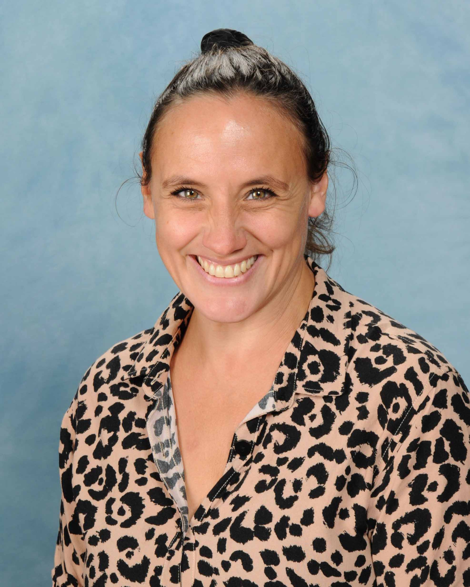 Photo of Miss Holloway